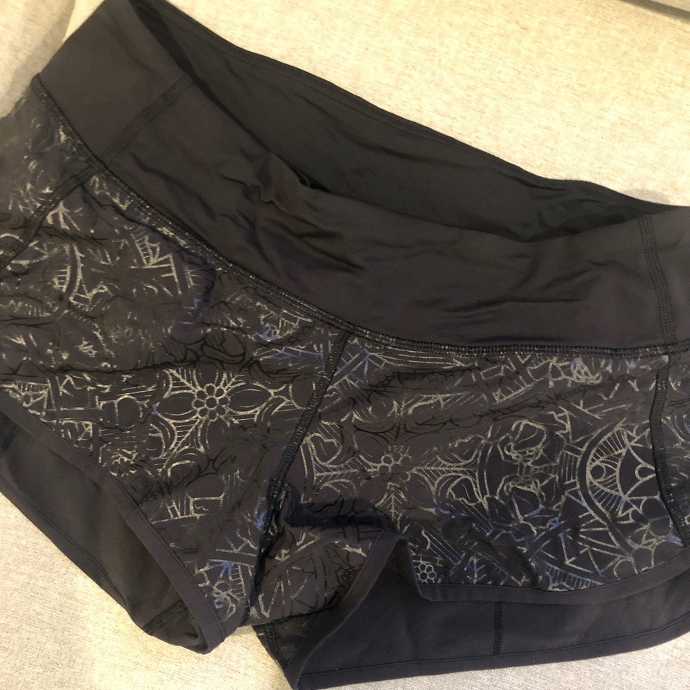 Brand new lululemon shorts! Never worn!